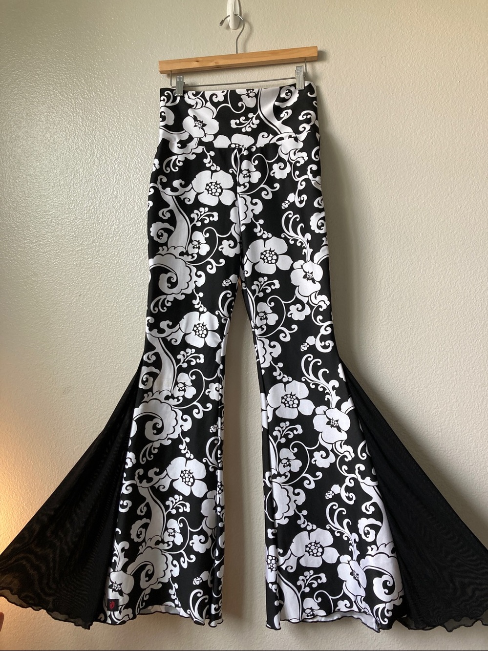 Niawear Nia Dance Flare Bell Bottom Sheer insert Floral Print Pants sz MT TALL